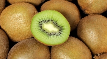 Mørt kød med kiwi